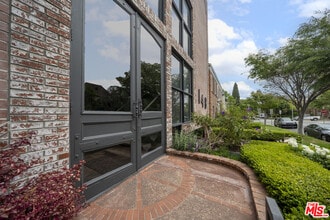 148 S Reeves Dr in Beverly Hills, CA - Building Photo - Building Photo