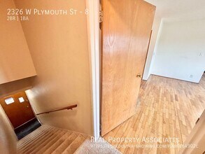 2326 W Plymouth St in Seattle, WA - Building Photo - Building Photo