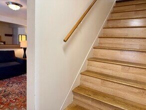 396 Upper Main St, Unit Upper Main Street Apt. 1 in Morristown, VT - Foto de edificio - Building Photo