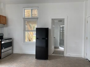 26 Prospect St in New London, CT - Building Photo - Building Photo