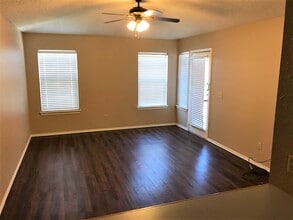 1046 34th NE, Unit 1046 in Paris, TX - Building Photo - Building Photo