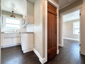 2054 E Crystal Ave in Salt Lake City, UT - Building Photo - Building Photo