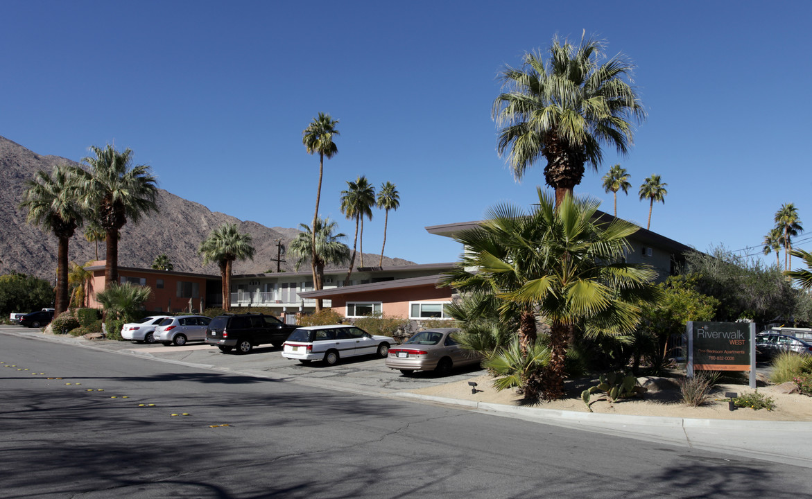 Riverwalk West in Palm Springs, CA - Building Photo