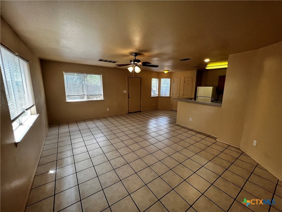 828 Sagewood Trail in San Marcos, TX - Building Photo