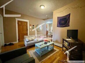 6 Glenville Ave in Boston, MA - Building Photo - Building Photo