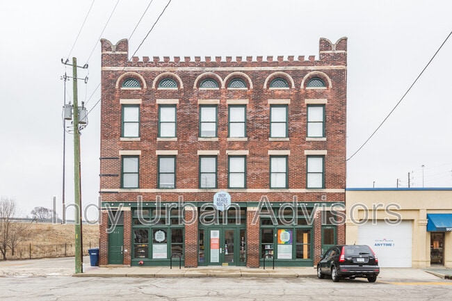 property at 909 Massachusetts Ave