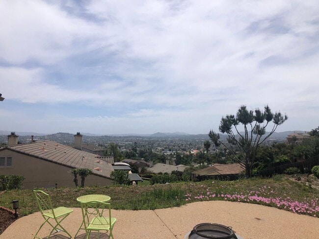 1651 Daybreak Pl in Escondido, CA - Building Photo - Building Photo