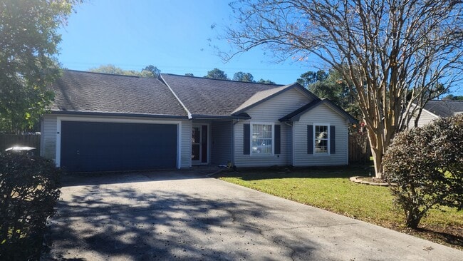 113 Almond Cir in Kingsland, GA - Building Photo - Building Photo