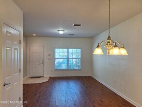 8106 Summer Cove Ct in Jacksonville, FL - Building Photo - Building Photo