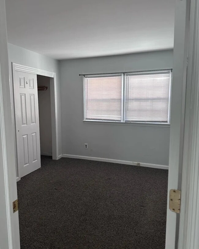 25 Martin Ave Rentals in Staten Island, NY