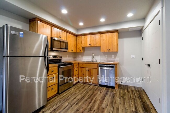 property at 707 N 1st Ave