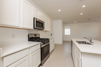 7068 W Indian Clover Way in Tucson, AZ - Building Photo - Building Photo