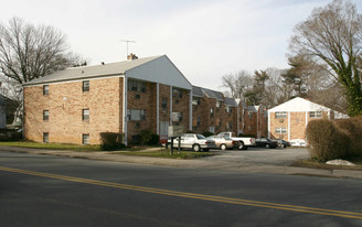 Ardmore Court of Lansdowne Apartments