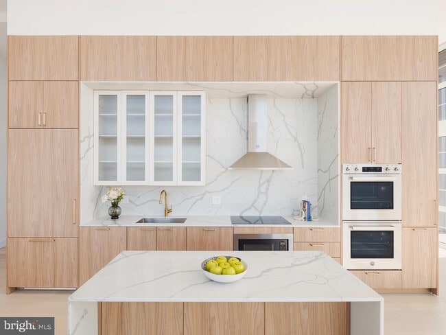 property at 1099 Germantown Ave