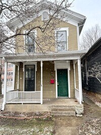 922 W Jefferson Blvd