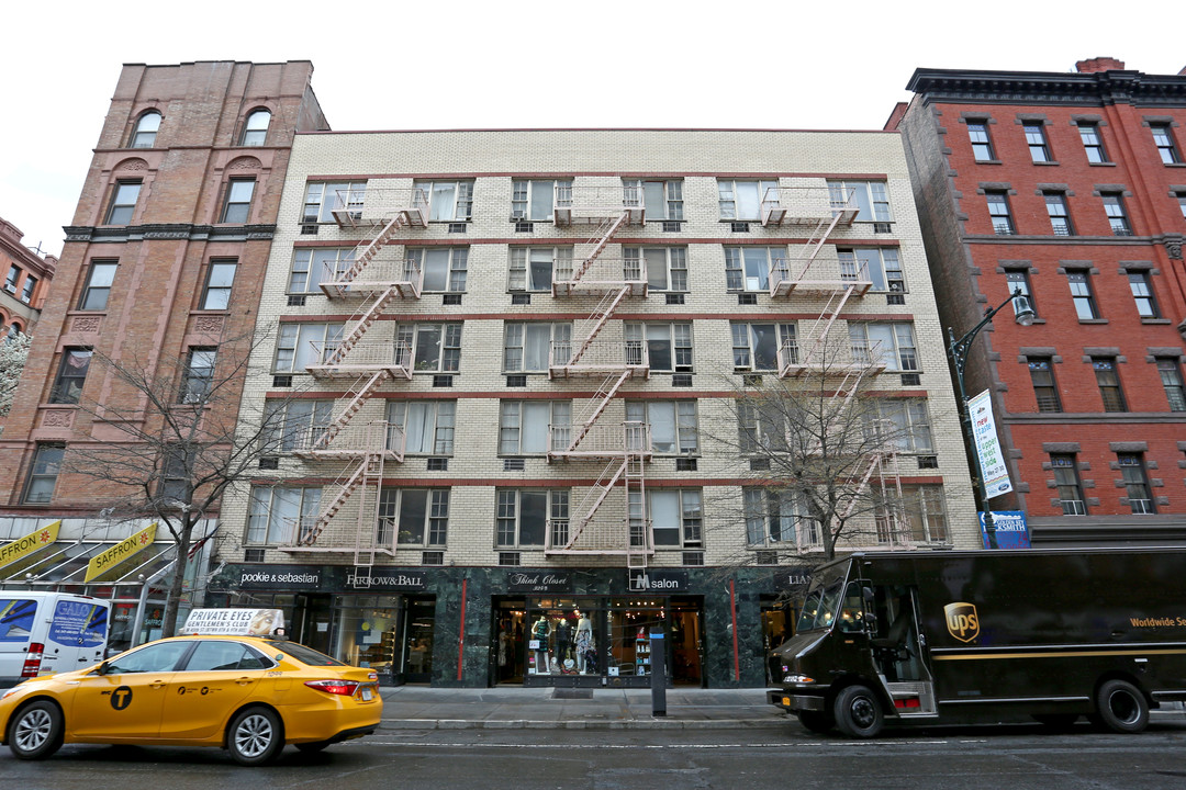 322 Columbus Ave in New York, NY - Building Photo