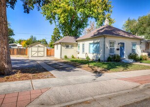 4319 S Logan St in Englewood, CO - Building Photo - Building Photo