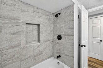 7415 San Salvadore Dr in Port Richey, FL - Building Photo - Building Photo