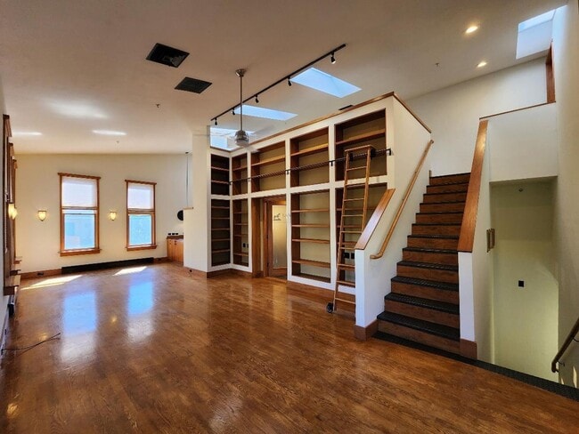 property at 3600 Cerrillos Rd