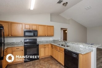 1250 Westunder St SE in Palm Bay, FL - Building Photo - Building Photo