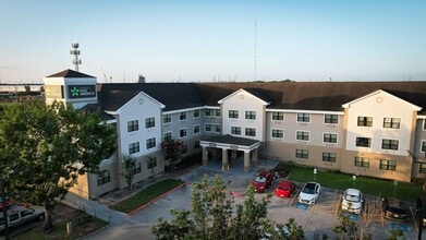 Furnished Studio-Houston - Willowbrook - H in Houston, TX - Foto de edificio - Building Photo