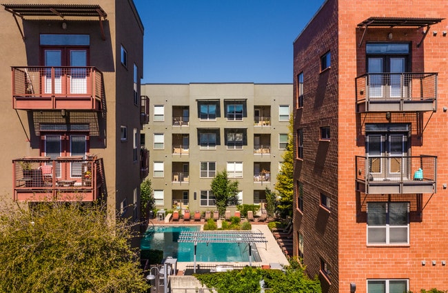 The Can Plant Residences at Pearl