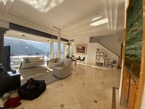 10557 Rocca Pl in Los Angeles, CA - Building Photo - Building Photo