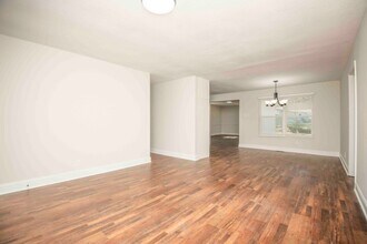 1021 Ruskin Dr in Knoxville, TN - Building Photo - Building Photo