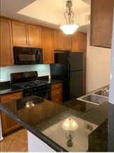 4060 Glencoe Ave, Unit 119 in Marina Del Rey, CA - Building Photo - Building Photo