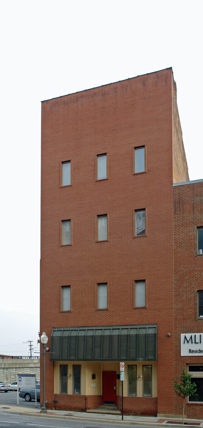 135 Salem Ave SW in Roanoke, VA - Building Photo - Building Photo