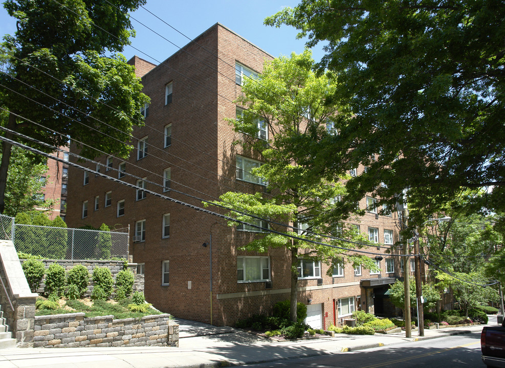 Franklin Towers in White Plains, NY - Building Photo