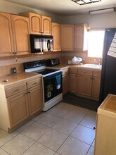 4335 Prospect Ave in Los Angeles, CA - Building Photo - Building Photo