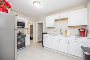 70 Belmont St, Unit 2 in Watertown, MA - Building Photo