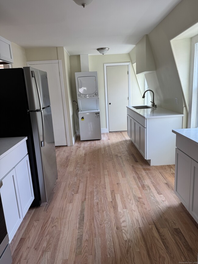 property at 52 Pearl St