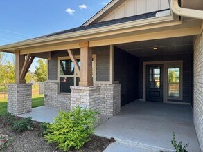 490 Elena Dr in Blanchard, OK - Building Photo - Building Photo