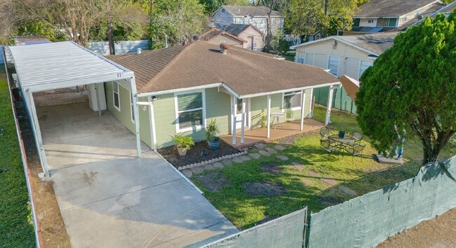 property at 831 Rouse St