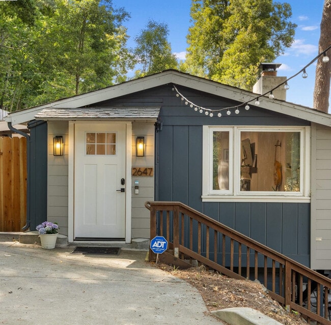 property at 2647 Monterey Blvd