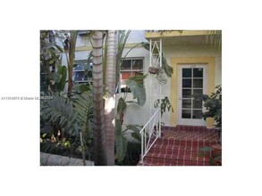 728 Lenox Ave. in Miami Beach, FL - Building Photo - Building Photo