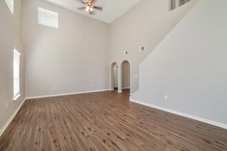 3667 Queens Cove Blvd in Winter Haven, FL - Building Photo - Building Photo