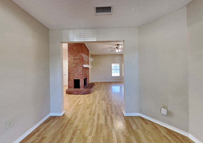property at 911 Teakwood Ln