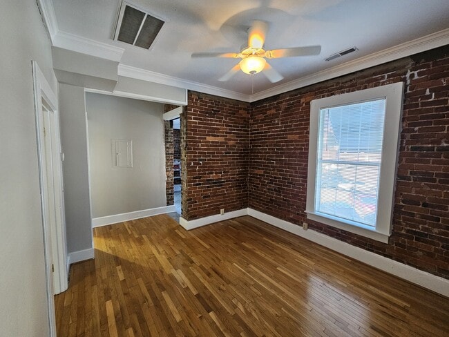 property at 603 Lindsay St