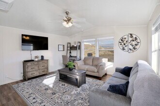 5880 Old Kirtland Hwy in Farmington, NM - Building Photo - Building Photo