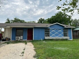 5619 Stonybrook Dr in San Antonio, TX - Building Photo