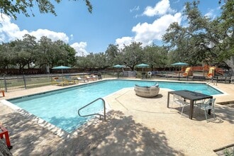 Summit at Henderson Pass in San Antonio, TX - Building Photo - Building Photo