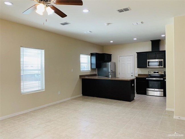 7 E St in Mission, TX - Building Photo - Building Photo