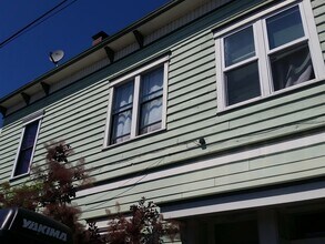 1556 Northwest Ballard Way in Seattle, WA - Building Photo - Building Photo