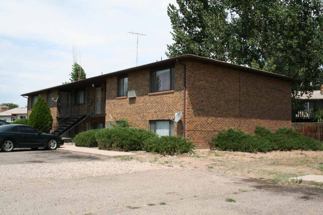 816 Stone Mountain Ct in Windsor, CO - Building Photo