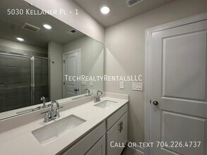 5030 Kellaher Pl in Charlotte, NC - Building Photo - Building Photo