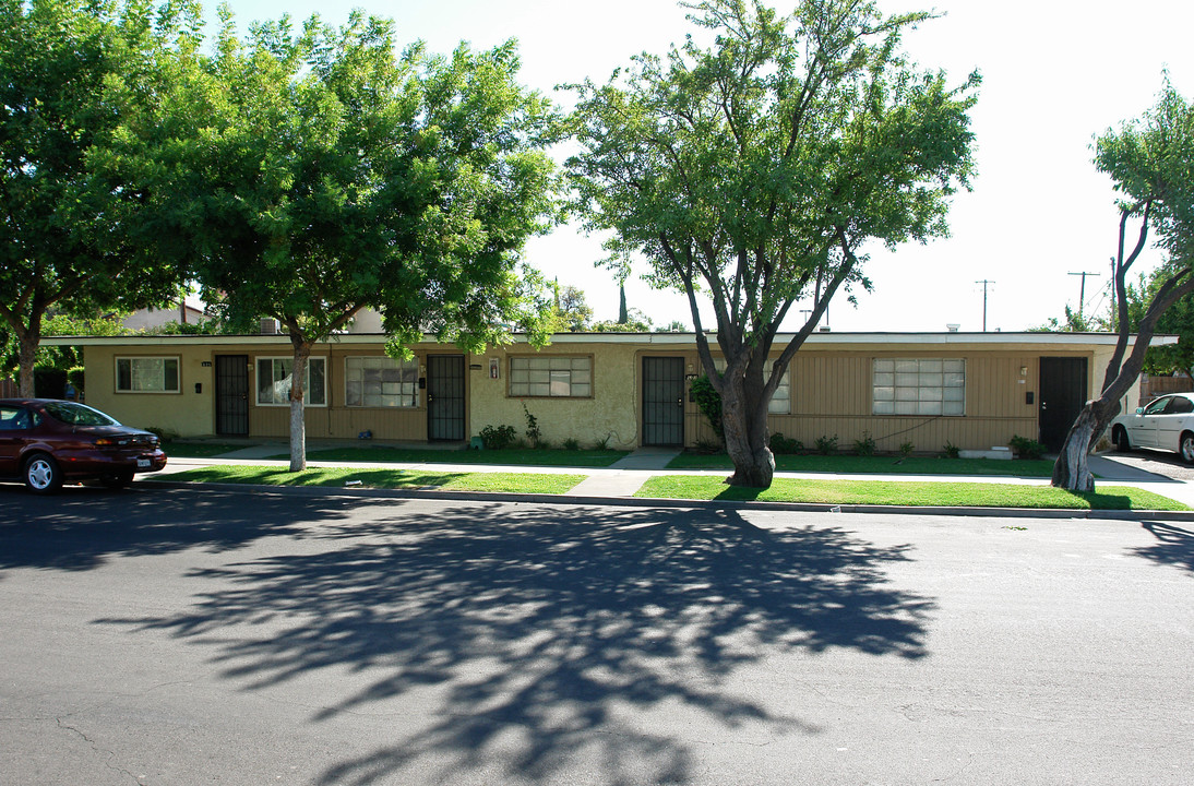 4110 E Mono Ave in Fresno, CA - Building Photo