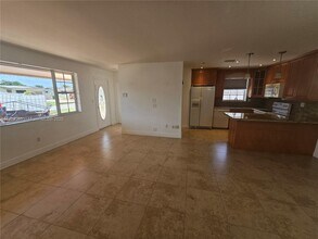 8601 NW 16th St in Pembroke Pines, FL - Building Photo - Building Photo